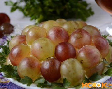 Вкусный салат Тиффани с грецкими орехами и виноградом – как приготовить в домашних условиях с курицей, пошаговый фото рецепт