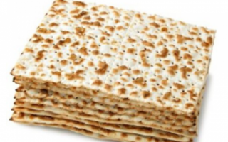 История происхождения мацы, описание с фото; как приготовить традиционный еврейский хлеб в домашних условиях; блюда из продукта