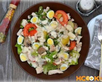 Фото рецепт приготовления теплого овощного салата с куриным мясом