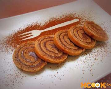 Шоколадный бисквитный рулет — простой пошаговый рецепт приготовления с фото