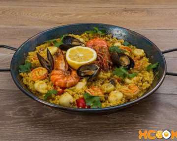 Паэлья классическая с морепродуктами и овощами — испанский рецепт приготовления с пошаговыми фото
