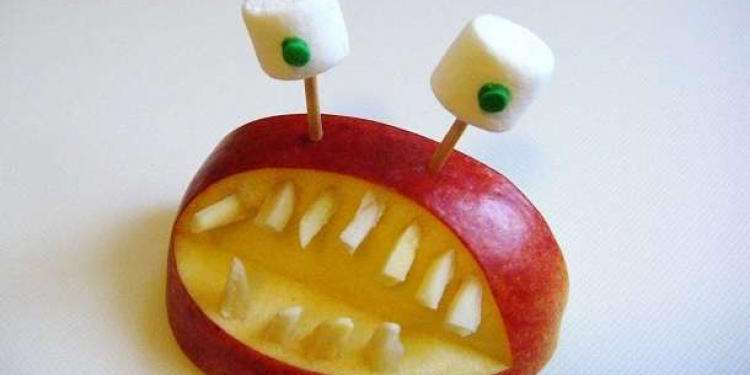 Подвесная развивающая игрушка «Волшебное яблоко», Happy Snail