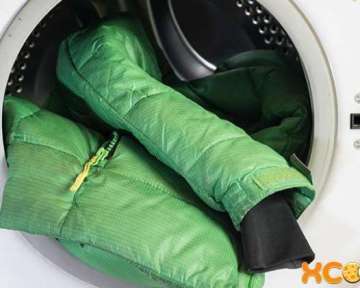 Как правильно постирать пуховик в машинке-автомате чтобы не сбился пух?