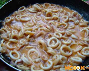 Кальмары тушеные с помидорами – пошаговый рецепт с фото, как приготовить в домашних условиях