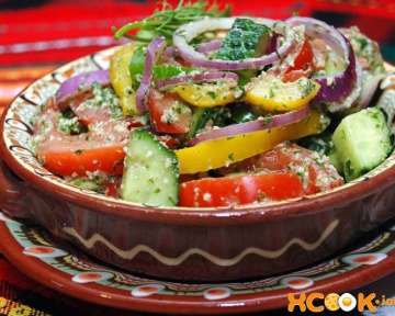 Вкусный овощной салат из свежих огурцов с грецкими орехами – приготовление в домашних условиях по простому рецепту с пошаговыми фото