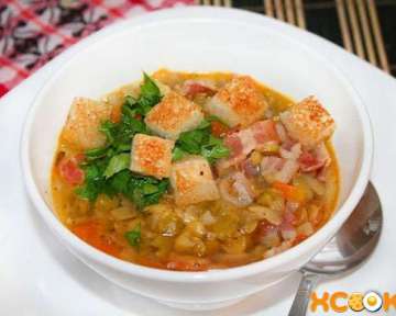 Гороховый суп с копченой колбасой и беконом – пошаговый рецепт с фото, как варить в домашних условиях