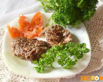 Простой рецепт приготовления жареного антрекота из свинины на сковороде с пошаговыми фото