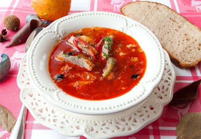 Как приготовить рассольник с мясом?