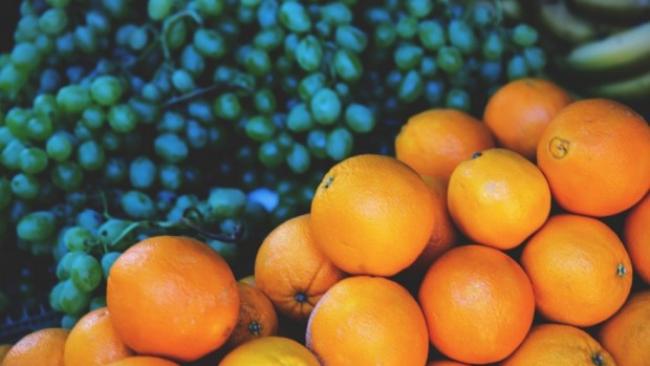 апельсины и виноград