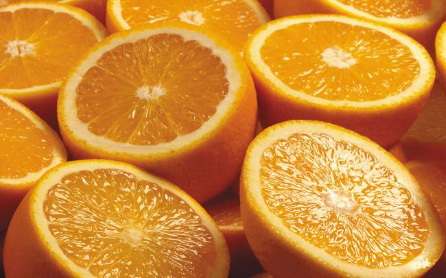 разрезанные апельсины