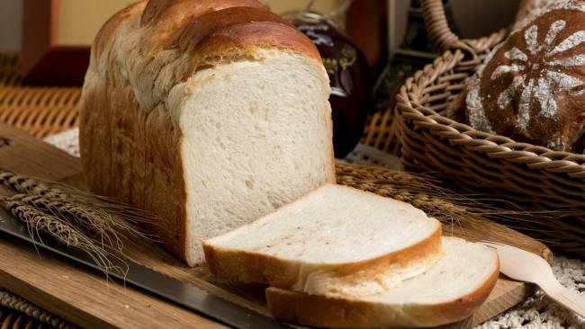 пшеничный хлеб в разрезе