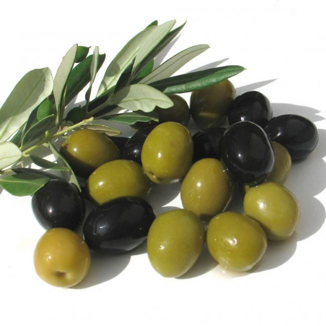 консервированные маслины и оливки