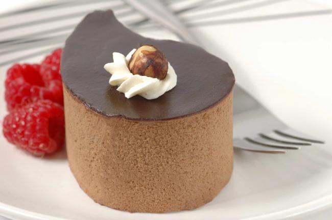 десерт из шоколадного мусса