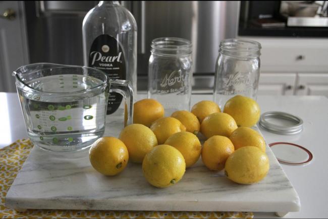 водка и лимоны