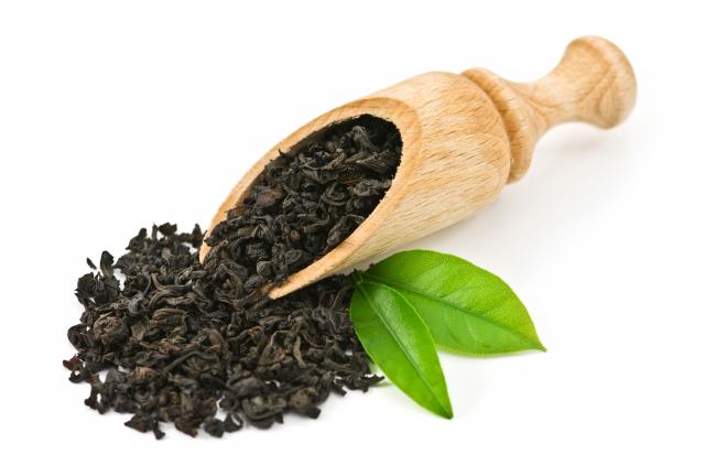 листовой сушеный чай в лопатке