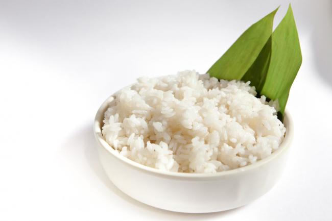 тарелка вареного риса