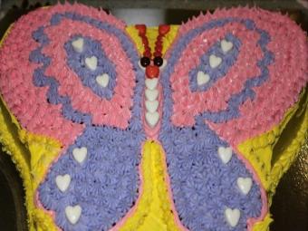торт в виде бабочки